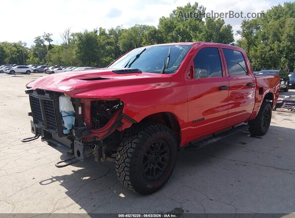 1C6SRFLP8SN584476 2025 RAM 1500 Красный Передняя левая четверть