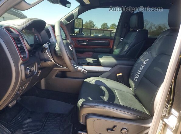 1C6SRFLP9SN706150 2025 RAM 1500 Black Front interior view