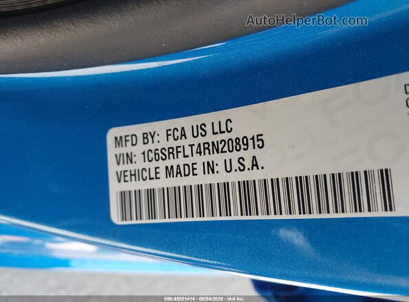 1C6SRFLT4RN208915 2024 RAM 1500 Blue Vista del compartimento del motor