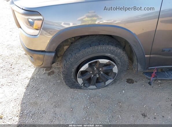 1C6SRFLT7LN301564 2020 RAM 1500 Gray Widok z przodu