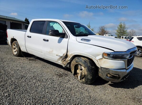 1C6SRFMP8SN657165 2025 RAM 1500 Белый Передняя правая четверть