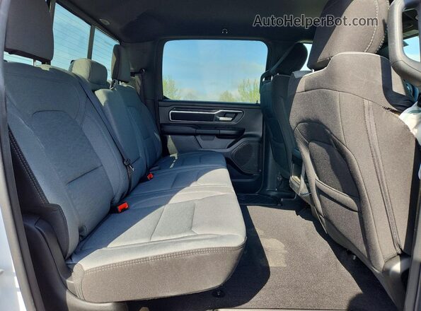 1C6SRFMP8SN657165 2025 RAM 1500 Белый Вид задних сидений