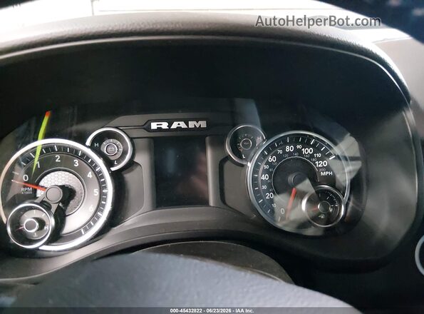 1C6SRFMT8NN324806 2022 RAM 1500 White Vista de los asientos traseros