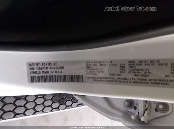 1C6SRFMT8NN324806 2022 RAM 1500 White Vista del compartimento del motor