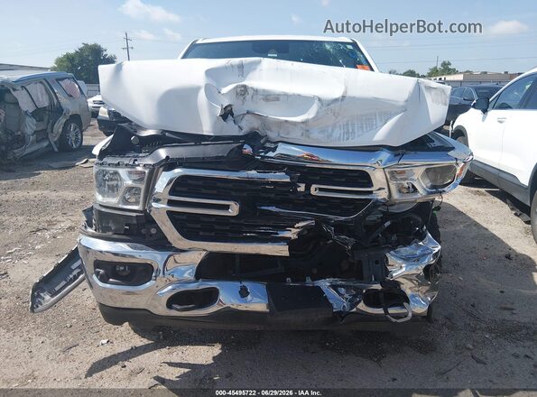 1C6SRFMT8NN433086 2022 RAM 1500 White Սարքավորումների վահանակի տեսք