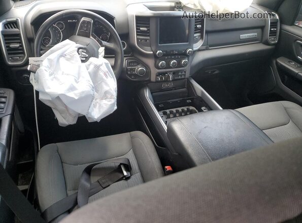1C6SRFMT9RN156373 2024 RAM 1500 White Vista del salpicadero