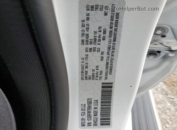 1C6SRFMT9RN156373 2024 RAM 1500 White Vista de la etiqueta del VIN