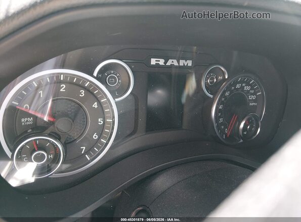 1C6SRFNT2RN166290 2024 RAM 1500 White უკანა სავარძლების ხედი