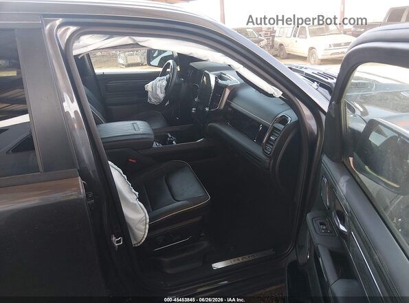 1C6SRFPP2TN222400 2026 RAM 1500 Gray Widok wnętrza z przodu