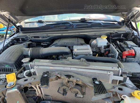 1C6SRFPT3KN655445 2019 RAM 1500 Серебряный Вид задней части салона