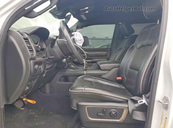 1C6SRFPT3KN679325 2019 RAM 1500 White 