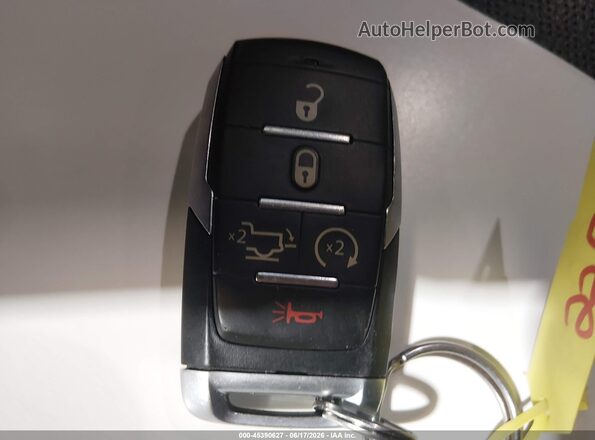 1C6SRFRT8NN229851 2022 RAM 1500 Red Вид панелі приладів
