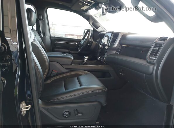1C6SRFU90RN158520 2024 RAM 1500 Black Widok wnętrza z przodu