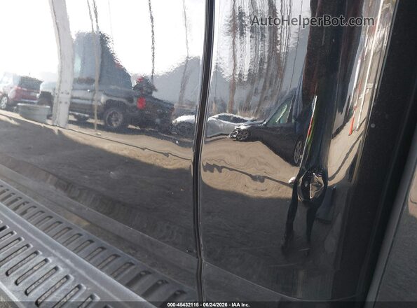 1C6SRFU90RN158520 2024 RAM 1500 Black Widok z przodu