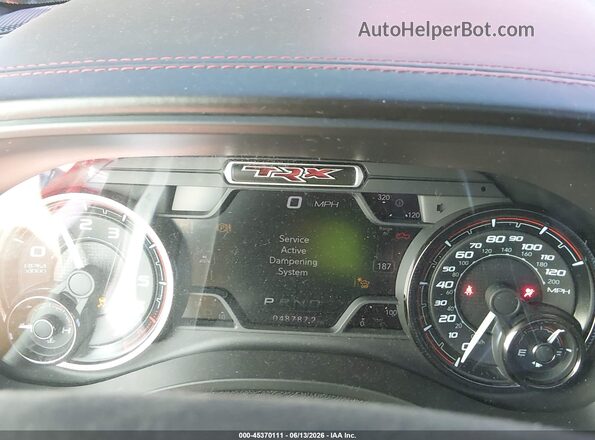 1C6SRFU96MN685289 2021 RAM 1500 Red Vista de los asientos traseros