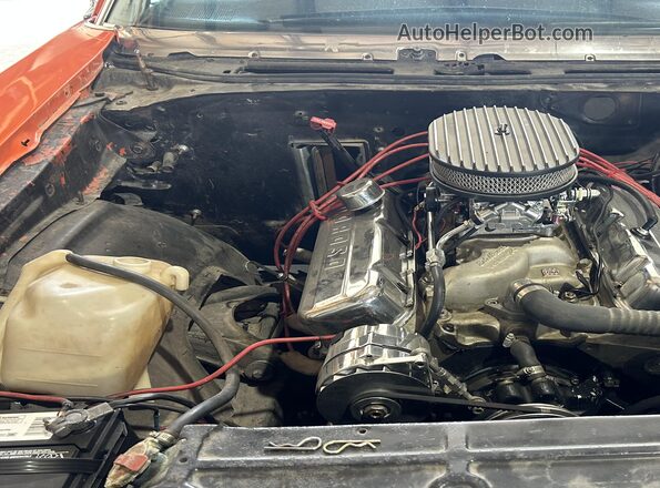 1D37F2K520650     1972 CHEVROLET CHEVELLE Оранжевый Вид подкапотного пространства