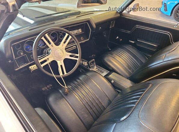 1D67J2K535981 1972 CHEVROLET CHEVELLE Серебряный 