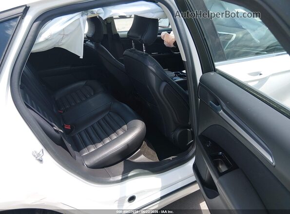 1FA6P0H70G5114526 2016 FORD FUSION White Vista de la etiqueta del VIN