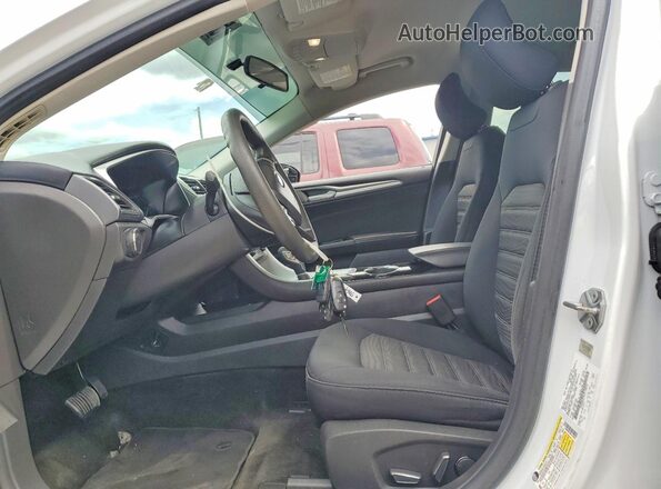 1FA6P0H79G5118316 2016 FORD FUSION White Front interior view