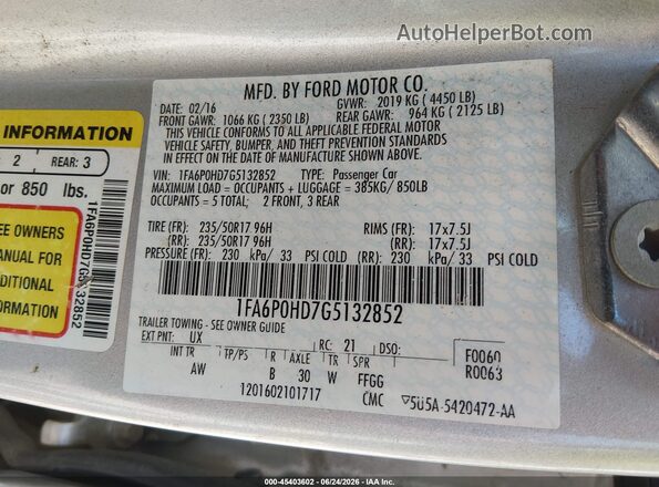 1FA6P0HD7G5132852 2016 FORD FUSION Silver Вид підкапотного простору