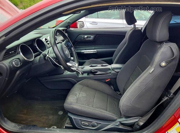 1FA6P8AM2G5212147 2016 FORD MUSTANG Бордовый Вид салона спереди