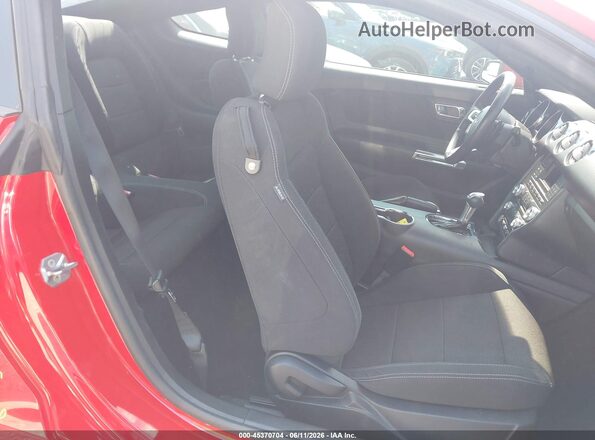 1FA6P8AM2H5228107 2017 FORD MUSTANG Red Widok wnętrza z przodu