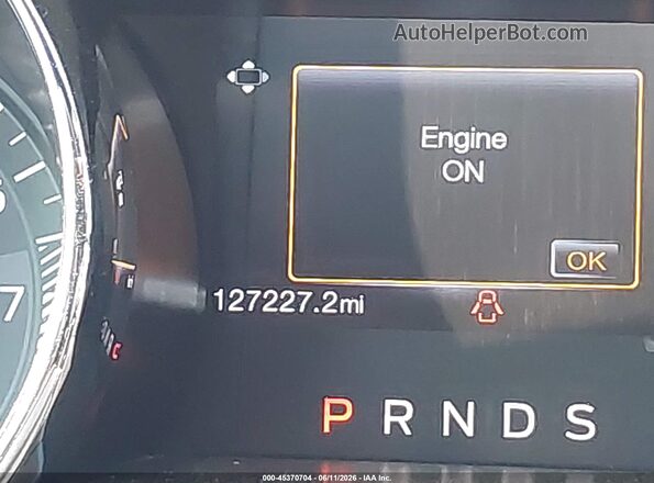 1FA6P8AM2H5228107 2017 FORD MUSTANG Red Widok tylnych siedzeń