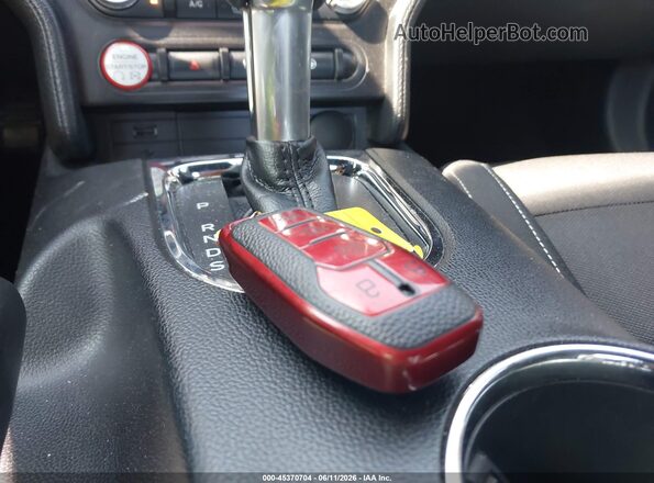 1FA6P8AM2H5228107 2017 FORD MUSTANG Red Widok deski rozdzielczej