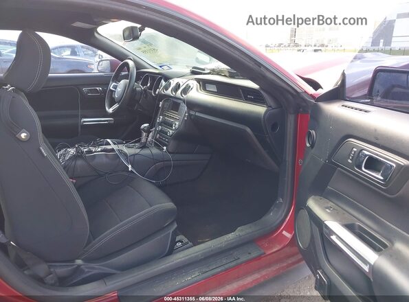 1FA6P8AM6H5244679 2017 FORD MUSTANG Red Vista interior delantera