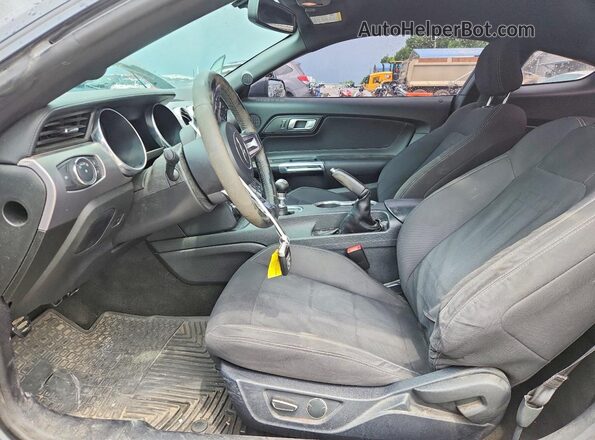 1FA6P8CF0J5162659 2018 FORD MUSTANG Gray Front interior view