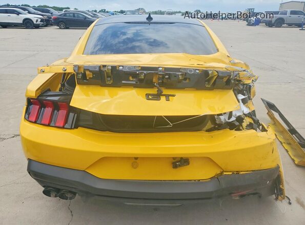 1FA6P8CF0R5415569 2024 FORD MUSTANG Yellow Вид ззаду