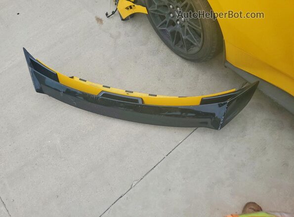 1FA6P8CF0R5415569 2024 FORD MUSTANG Yellow Вид підкапотного простору
