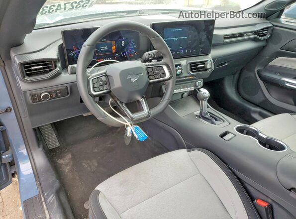 1FA6P8CF0T5401677 2026 FORD MUSTANG Синий Вид панели приборов