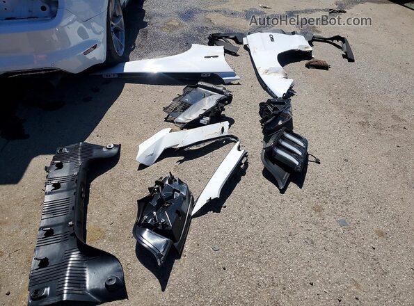 1FA6P8CF1L5170675 2020 FORD MUSTANG White Vista del compartimento del motor