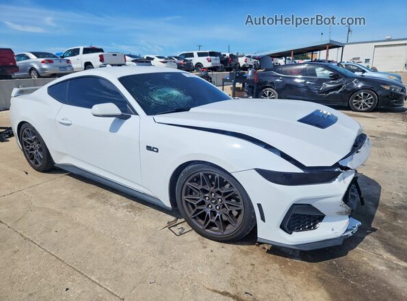 1FA6P8CF1R5401017 2024 FORD MUSTANG White Front right