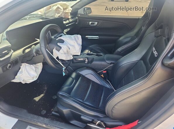 1FA6P8CF1R5401017 2024 FORD MUSTANG White Front interior view