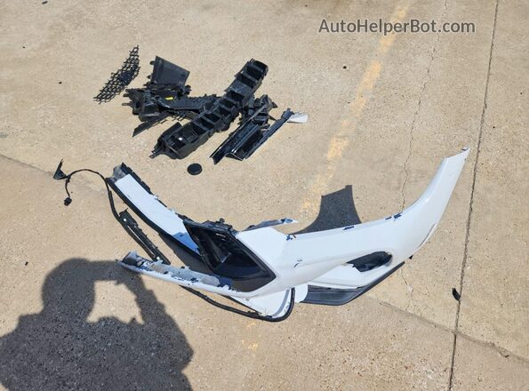 1FA6P8CF1R5401017 2024 FORD MUSTANG White Engine compartment view