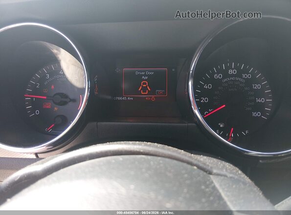 1FA6P8CF2G5266384 2016 FORD MUSTANG Белый Вид задних сидений