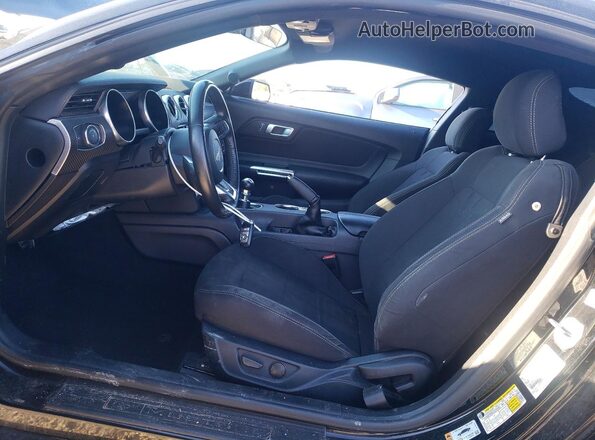 1FA6P8CF2M5147973 2021 FORD MUSTANG Черный Вид салона спереди