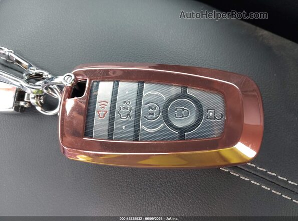 1FA6P8CF2S5410962 2025 FORD MUSTANG Красный Вид панели приборов