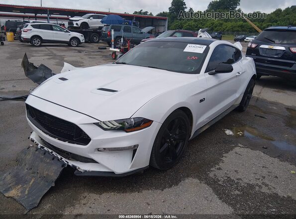 1FA6P8CF3P5307167 2023 FORD MUSTANG White წინა მარცხენა ხედი სამი მეოთხედიდან
