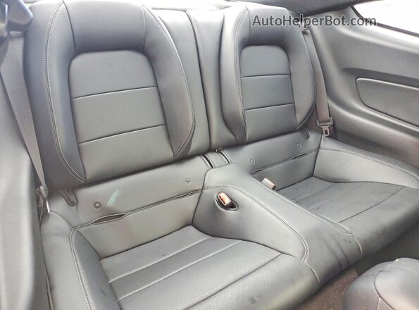 1FA6P8CF4G5225299 2016 FORD MUSTANG White Widok tylnych siedzeń
