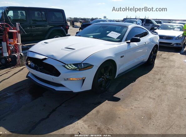 1FA6P8CF4M5104445 2021 FORD MUSTANG White Vista tres cuartos delantera izquierda
