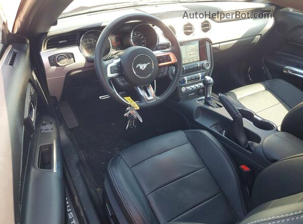 1FA6P8CF5H5255414 2017 FORD MUSTANG Red Առջևի վահանակի տեսք