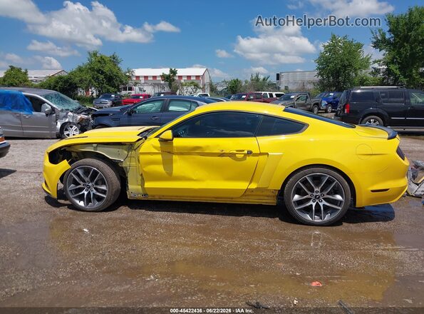 1FA6P8CF7G5206407 2016 FORD MUSTANG Желтый Панорамный вид салона 360°