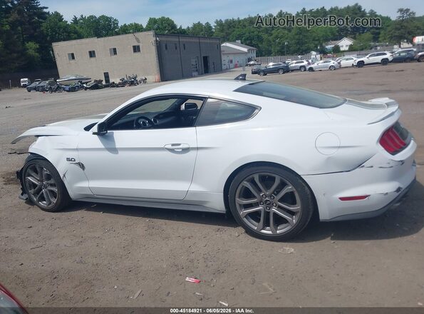 1FA6P8CF7N5141992 2022 FORD MUSTANG White Widok wnętrza 360 stopni