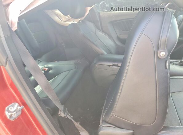 1FA6P8CF8G5215911 2016 FORD MUSTANG Red Widok tylnych siedzeń