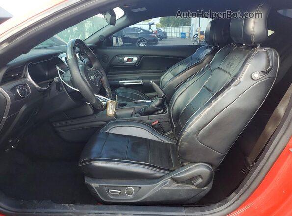 1FA6P8CF8J5121468 2018 FORD MUSTANG Red Սալոնի դիմացի տեսք