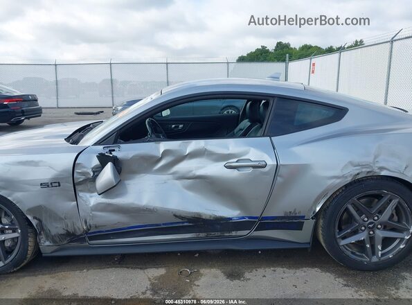 1FA6P8CF8R5424357 2024 FORD MUSTANG Silver 360 interior view