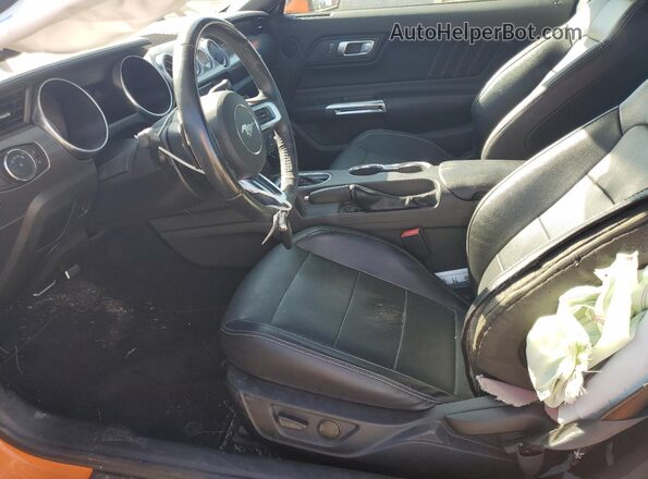 1FA6P8CF9L5126603 2020 FORD MUSTANG Orange Вид салону спереду